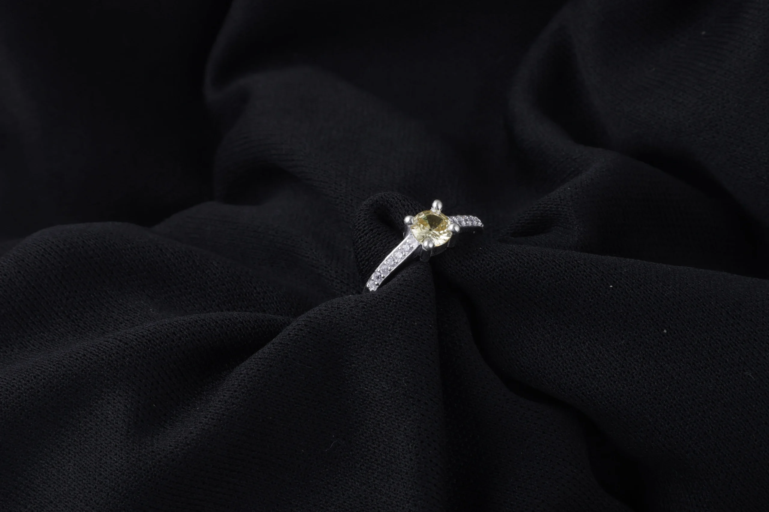 Golden Aura Solitaire Ring