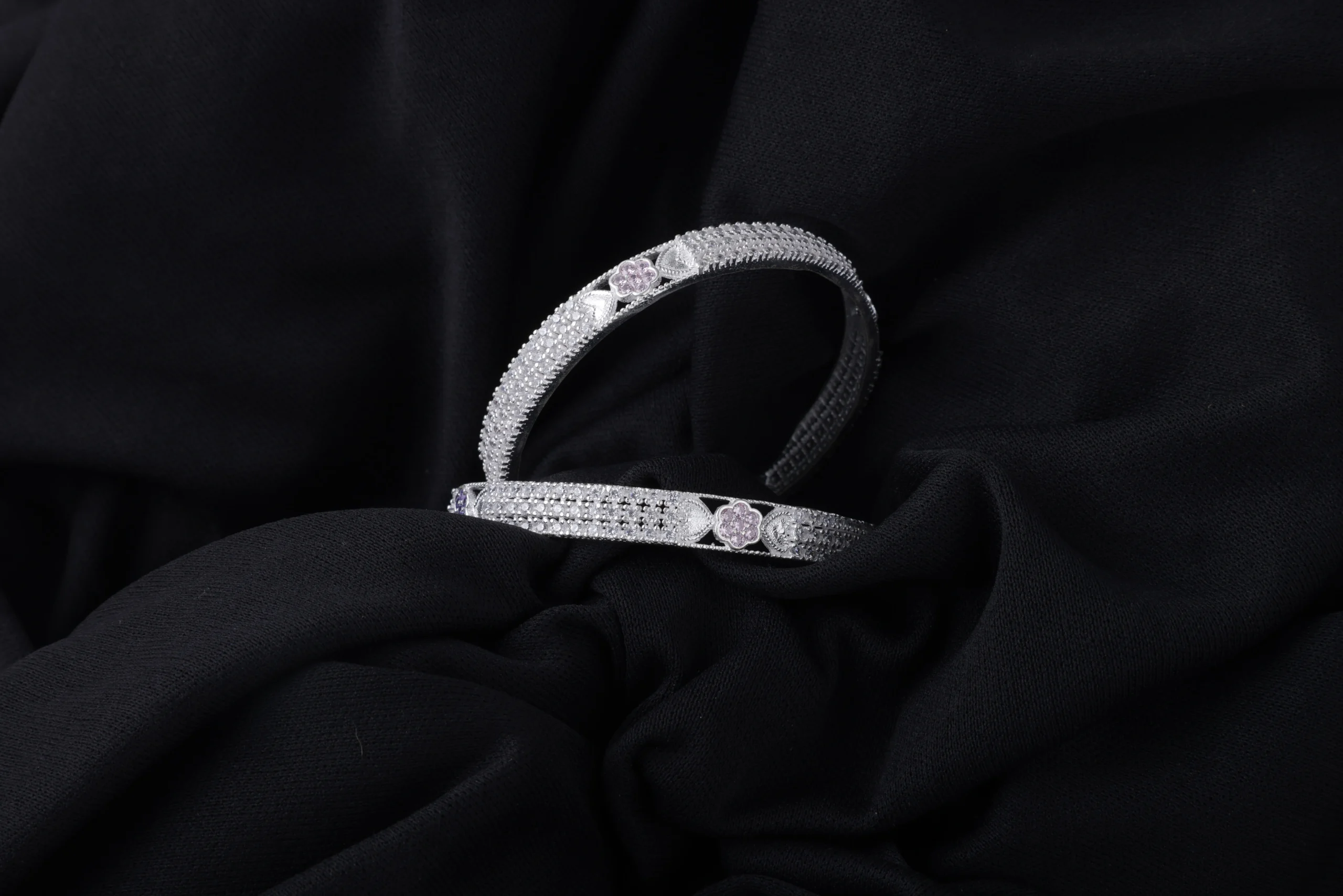 Blossom Gleam Silver Bangle